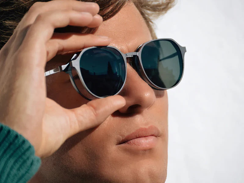 Oval Titanium Magnetic Sunglasses (5-in-1) Gunmatel